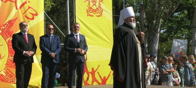 Митрополит Володимир взяв участь в урочистій церемонії відкриття святкування дня міста Миколаєва